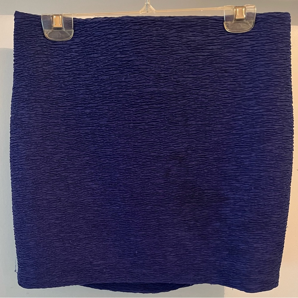 BCBGeneration textured blue Bodycon skirt | size medium